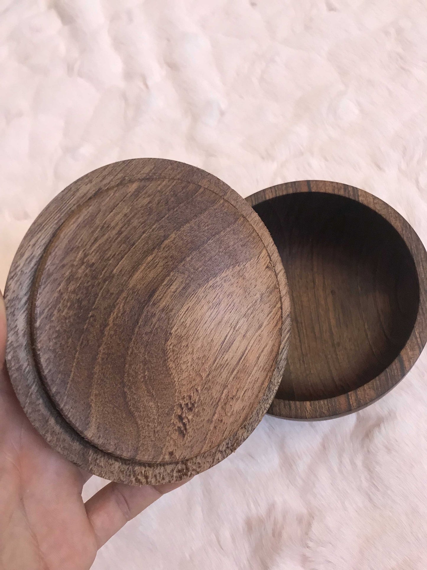 Walnut wood saucer with lid,Serving walnut Tray dry fruit,wooden walnut design,perfect for dry fruits,honey,oil,jam,wooden walnut design