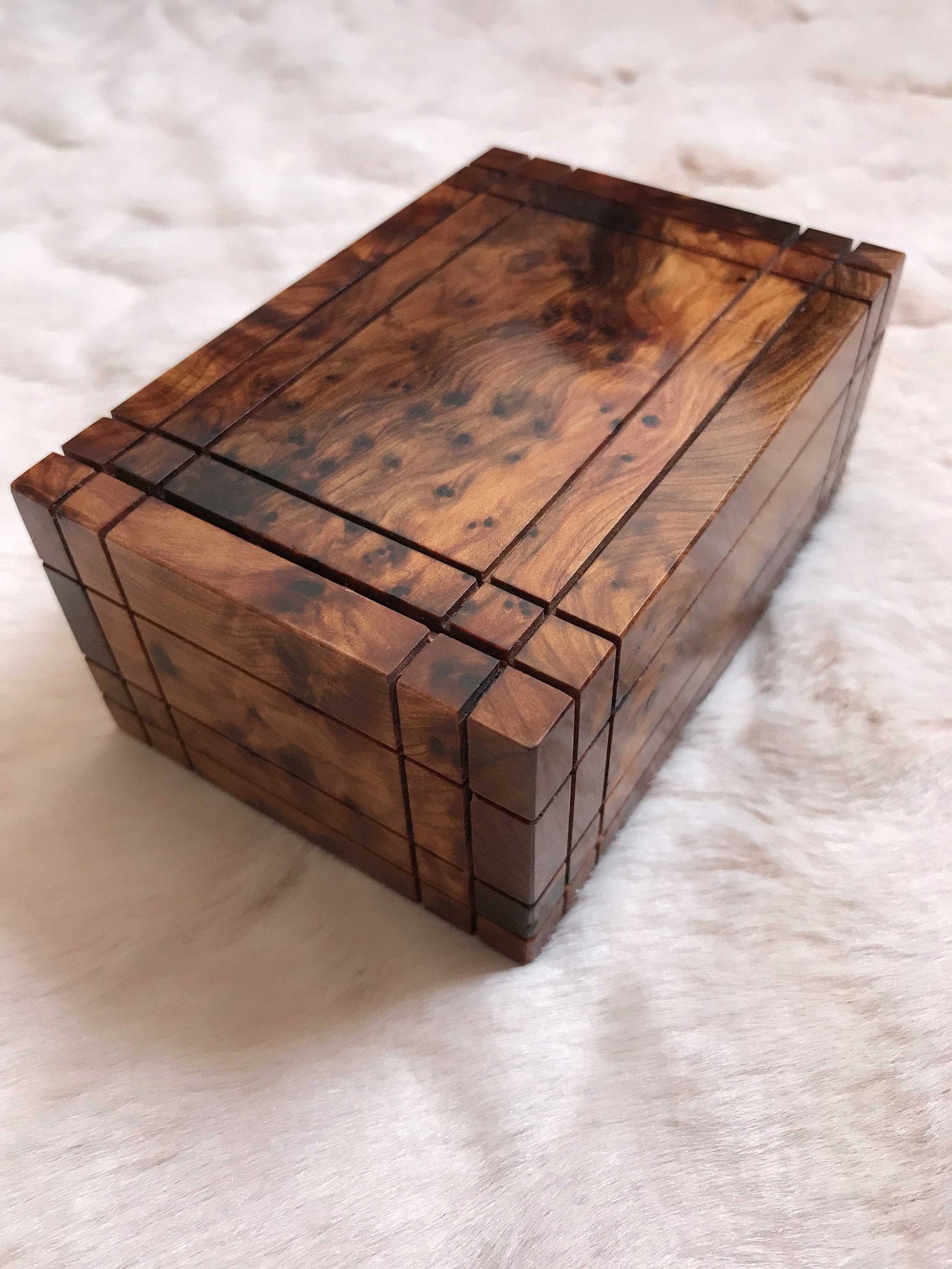 4"x3" Burl secret thuya wooden box,high quality thuya wood,magic opening box,secret lock box,jewellery small thuya wooden handmade box