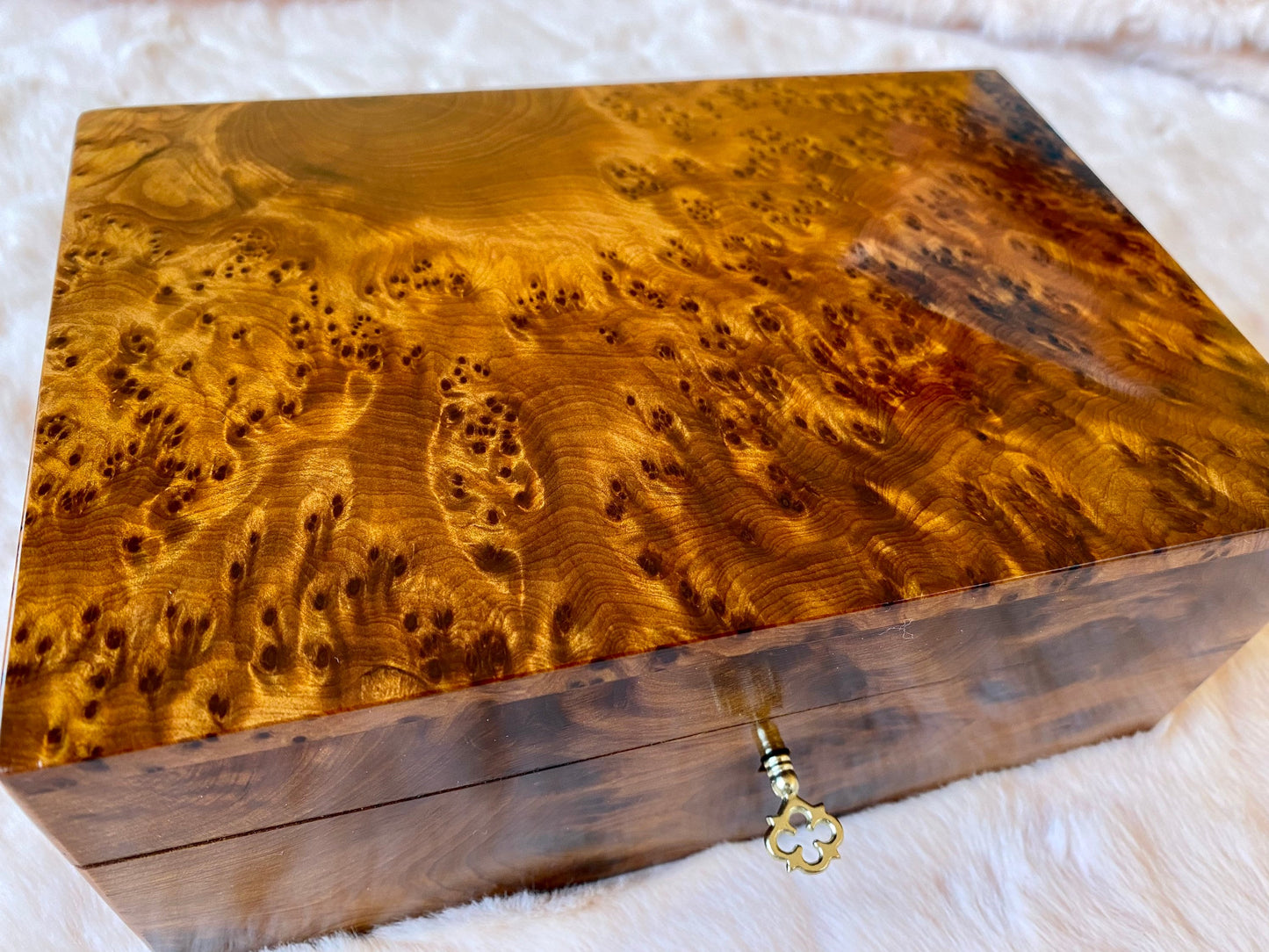 Moroccan lockable thuya burl wooden jewellery Box holder with key, Keepsake Couple gift,Birthday,wedding Jewelry memory,decorative box