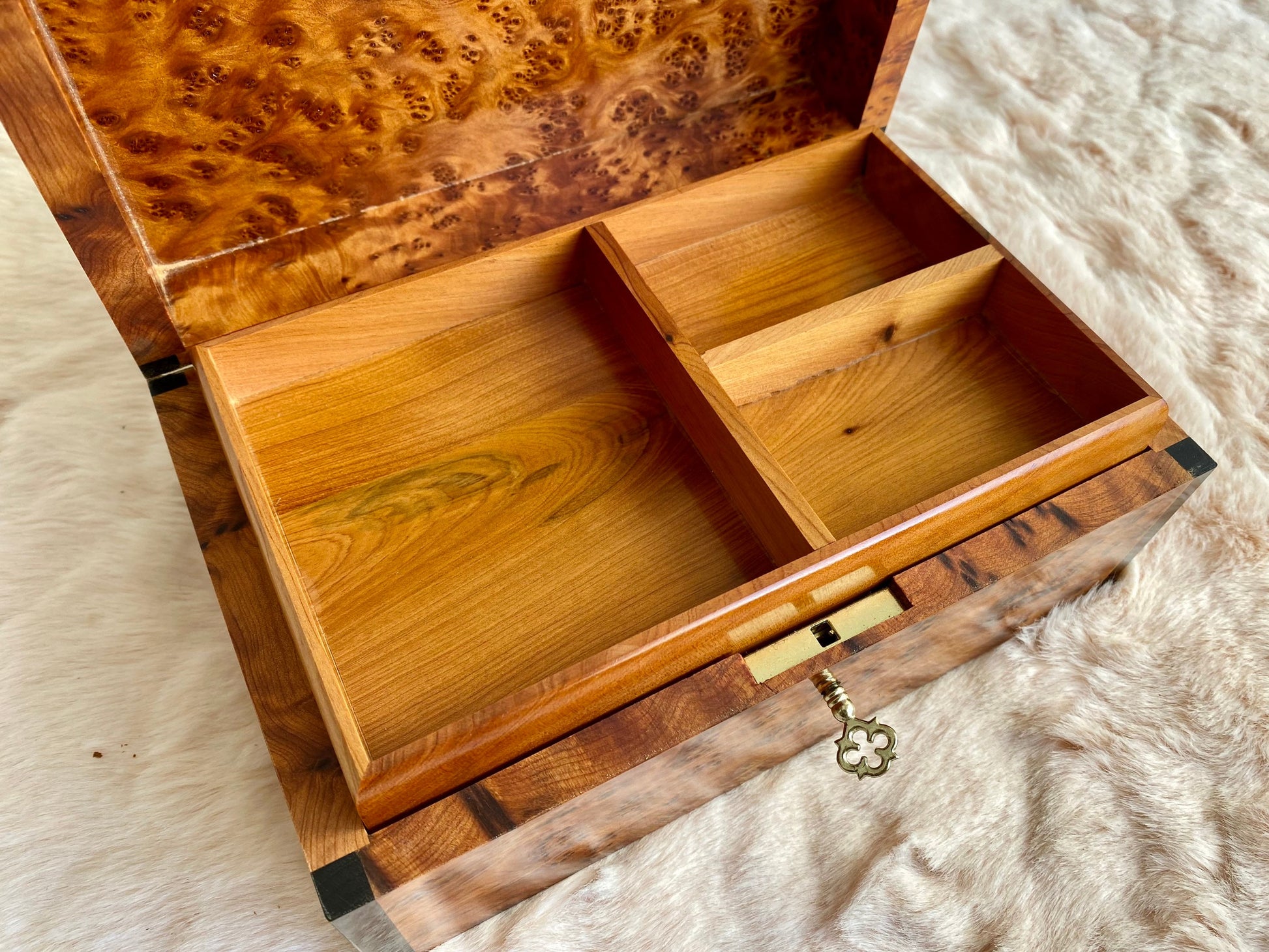 8"x5" Moroccan jewellery Box,large lockable thuya wooden burl Jewelry Box organizer with key,Christmas Couples gift,wedding wood memory box