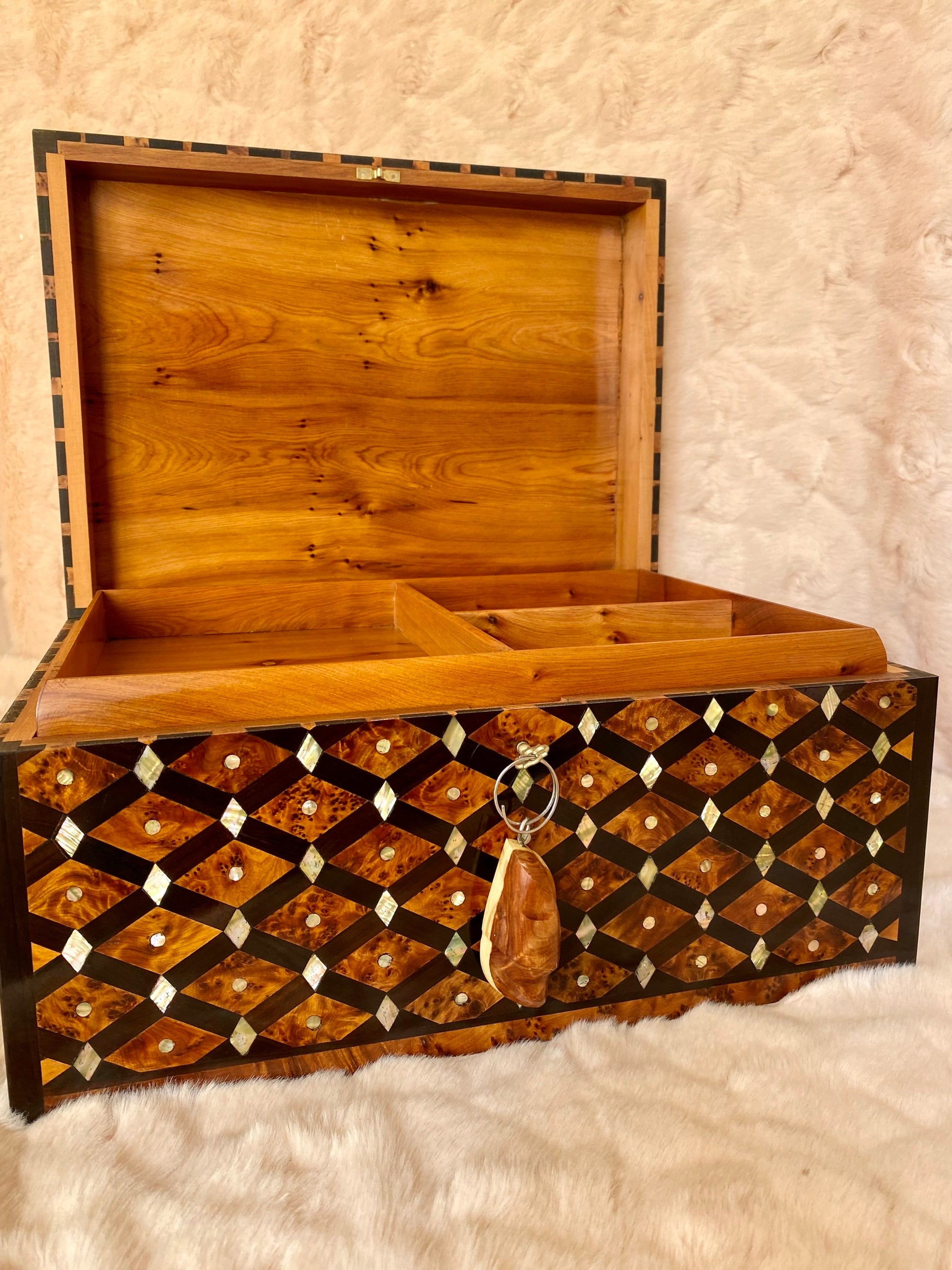 15"x10" Large jewellery wood Box,handmae Moroccan burl lockable thuya wooden box with key,mother of pearls engraving,wedding gift memory box