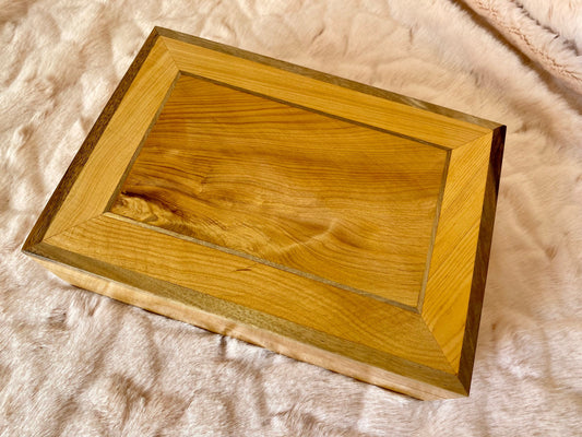 Cedar wood jewellery Box holder, rustic wood box,Birthday,personalized decorative cedar box,keepsake storage box,no lockable wood box