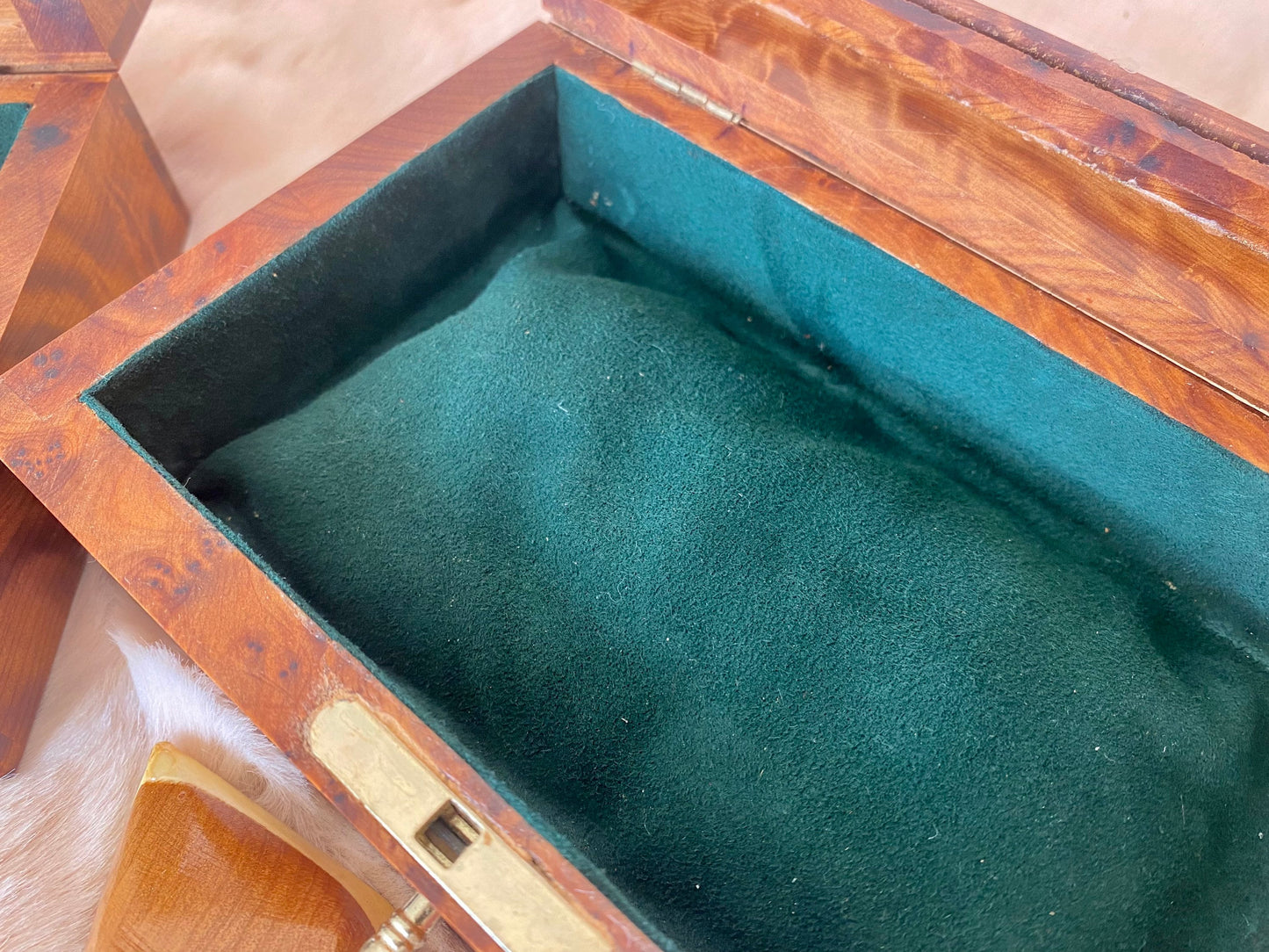 6"x4" Luxury Handcrafted Thuya Wood Watch Box with Glass Top Box with Green Suede Lining, sunglass storage wooden box,long-lasting watch box