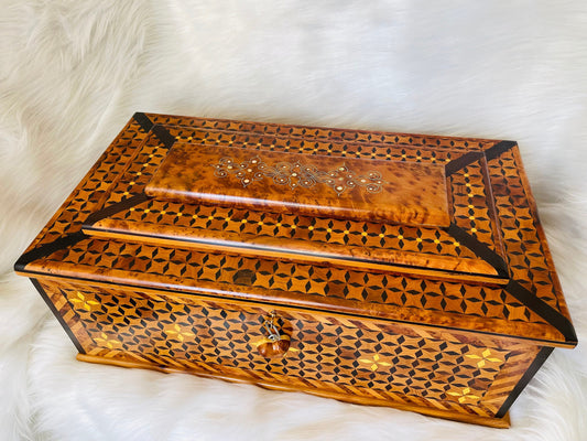 22"x13" lockable Mosaic Moroccan Design Thuya Wood Box - Majestic Storage with Mirror and Mother of Pearls,decorative large engraved box