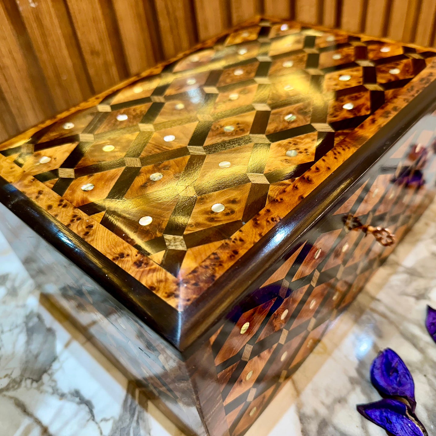 Lockable Wooden Stash Box,Solid Jewelry Box,Thuya Burl wooden Box,Keepsake wood Storage Inlaid with Mother of pearls,engagement gift box