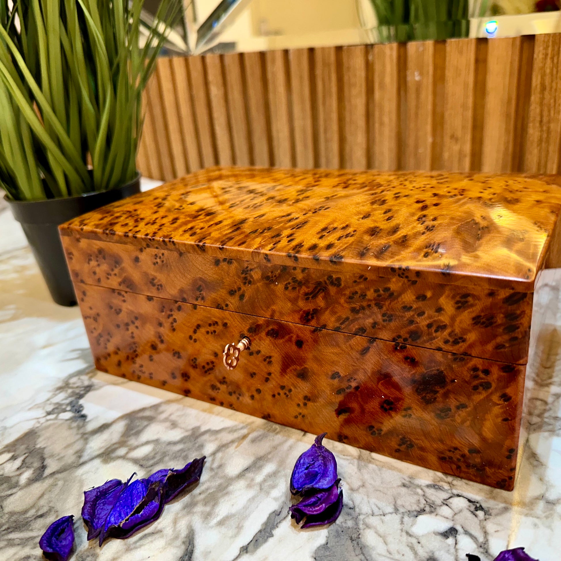 Gift Wooden Box,Lockable Luxury thuya burl wooden jewellery Box holder with key,Couples gift,Birthday,decorative wedding memory box