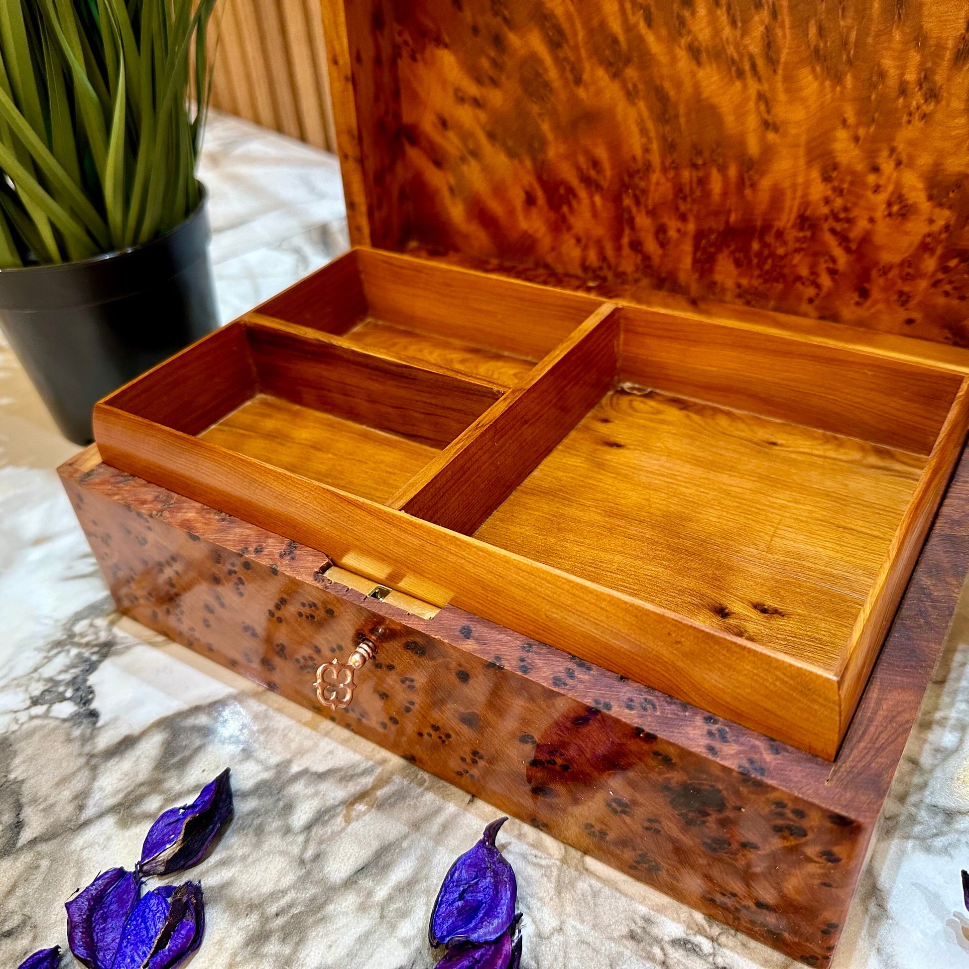 Gift Wooden Box,Lockable Luxury thuya burl wooden jewellery Box holder with key,Couples gift,Birthday,decorative wedding memory box