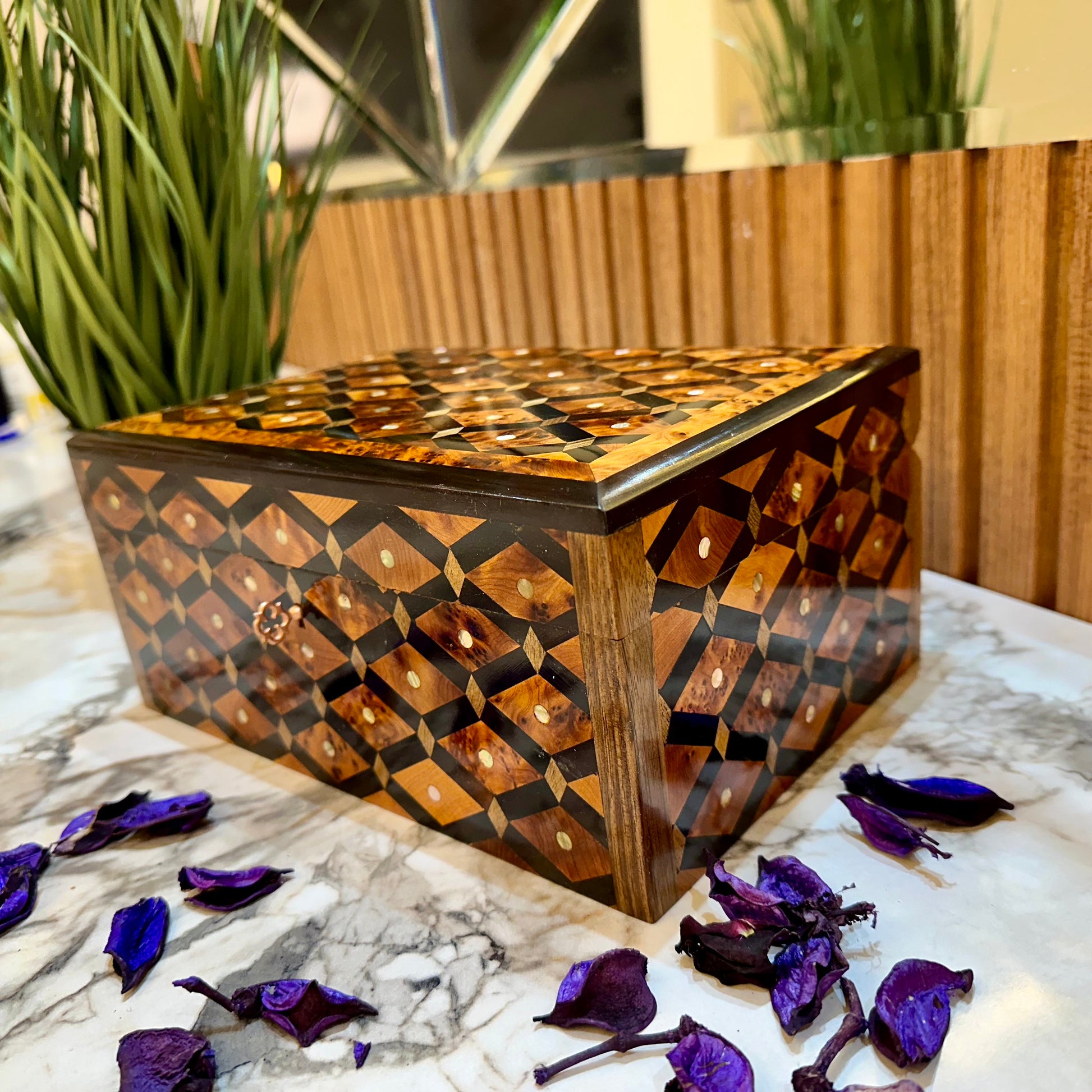 Lockable Wooden Stash Box,Solid Jewelry Box,Thuya Burl wooden Box,Keepsake wood Storage Inlaid with Mother of pearls,engagement gift box