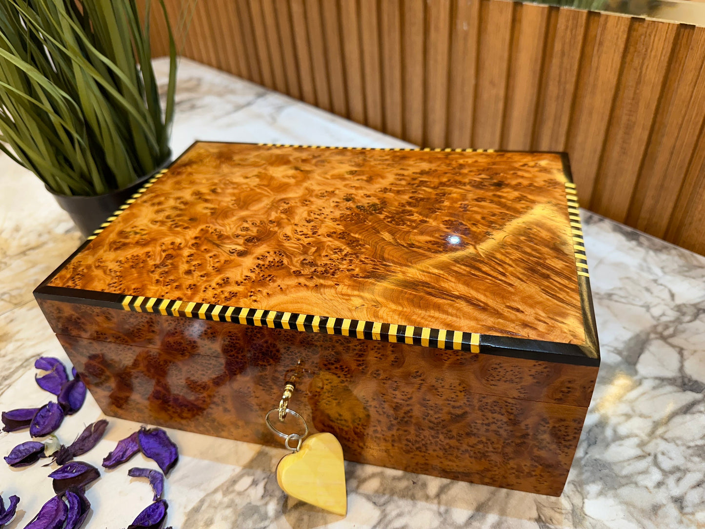 Burl lockable wood box,Luxury large wooden jewelry Box organizer with key,gitft box,wedding memory thuya box,Moroccan Aromatic Home Decor