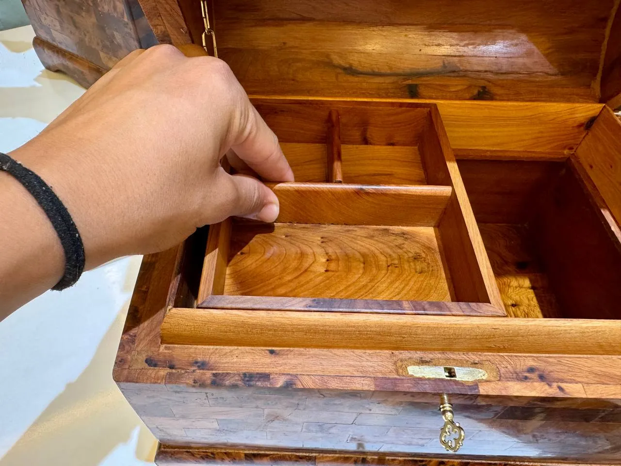 Mexican Wooden Box – Handmade Thuya Coffer Jewelry Organizer - Image 9
