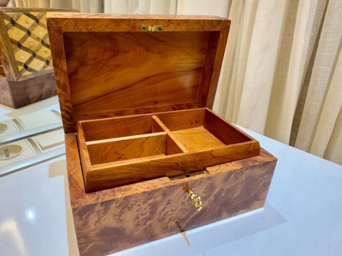 Gift Wooden Box Organizer With Key, Elegant Thuya Burl Keepsake Box – Luxury Jewelry Wooden Box