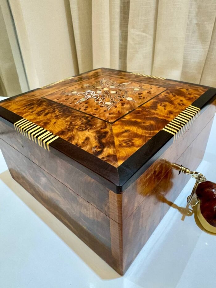Handcrafted Moroccan Thuya Wood Jewelry Box Organizer with Key – Luxury Jewelry Wooden Box