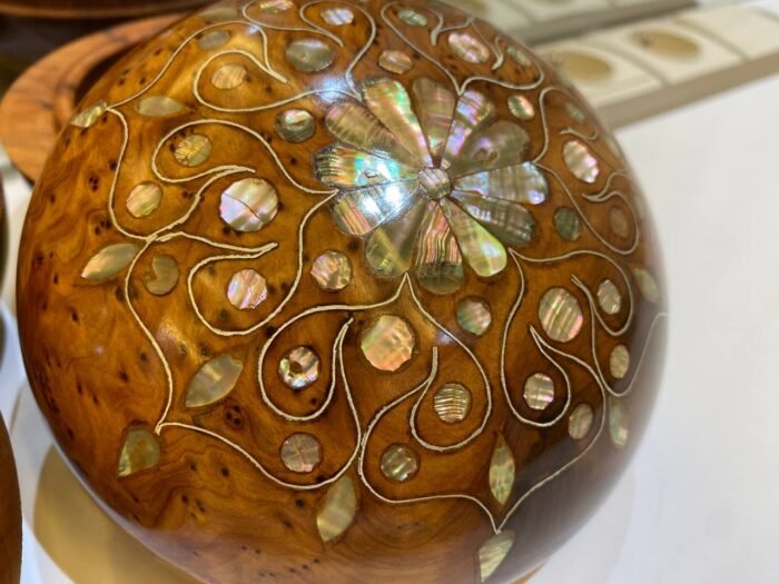 Handcrafted Round Thuya Wood Jewelry Box Set Elegant Gift – Luxury Jewelry Wooden Box