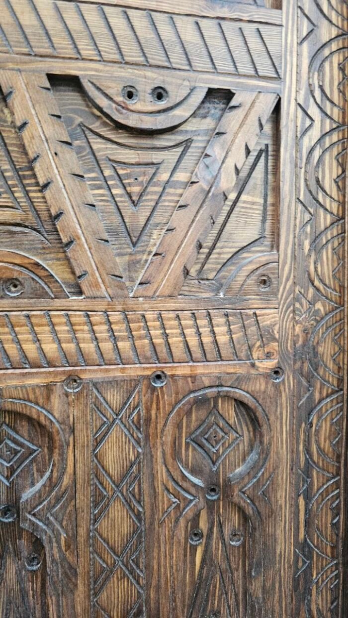 Hand Carved Moroccan Door with Knobs, Timeless Elegance for Your Space – Luxury Jewelry Wooden Box