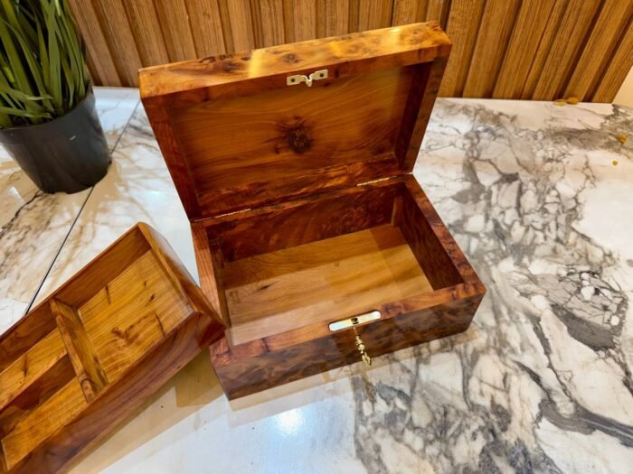 Jewellery Box lockable Thuya Wooden Burl Organizer with Key – Luxury Jewelry Wooden Box