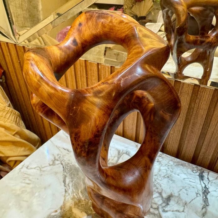 Abstract Wooden Sculpture – Luxury Jewelry Wooden Box
